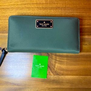 Kate Spade wallet NWT